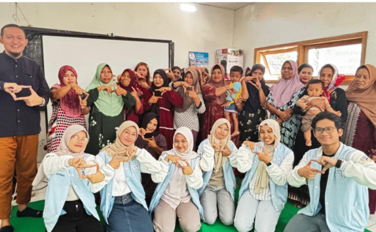 Para partisipan sosialisasi UMKM dan warga Dusun Kepetingan
